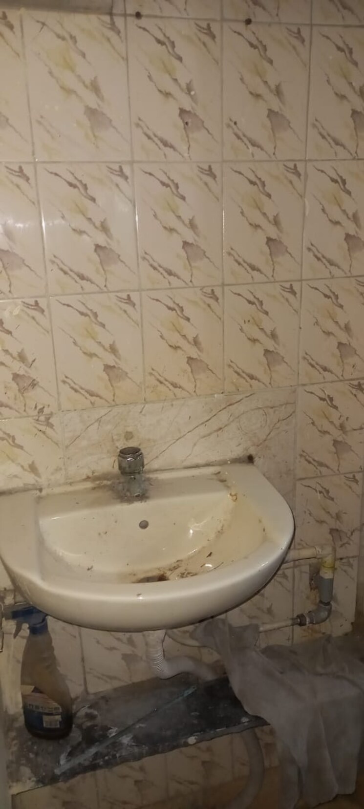 Bathroom, lakdawala-maria-annex 2 Bedroom 800 Sq.Ft. Apartment In Sion East Mumbai 7873208