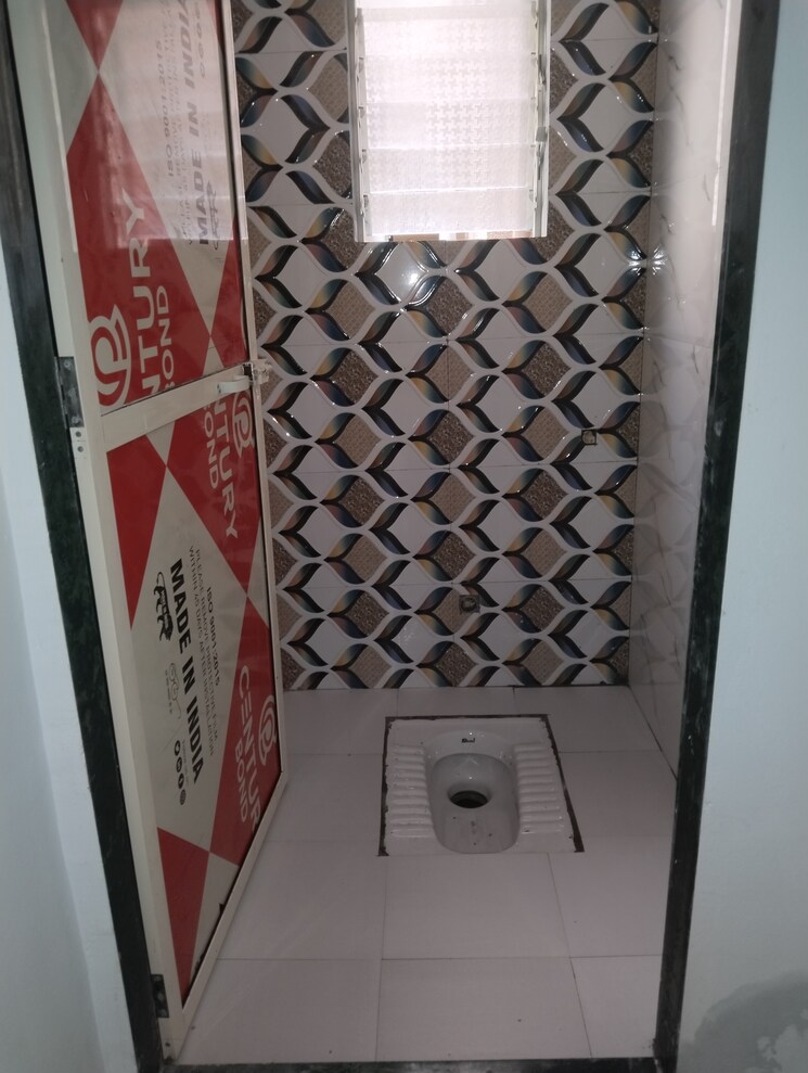 Bathroom, thane west 1 Bedroom 500 Sq.Ft. Apartment In Thane West Thane 7873219