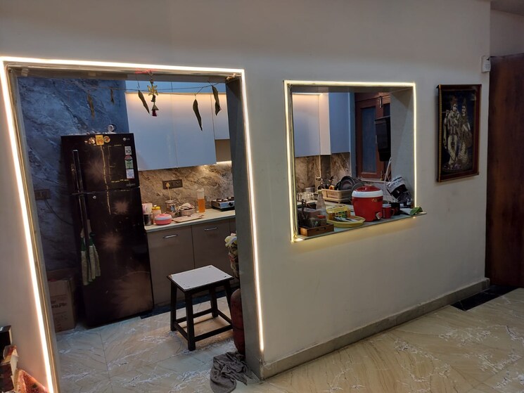 Living Room, saya-gold-avenue 3 Bedroom 954 Sq.Ft. Apartment In Vaibhav Khand Ghaziabad 7873280