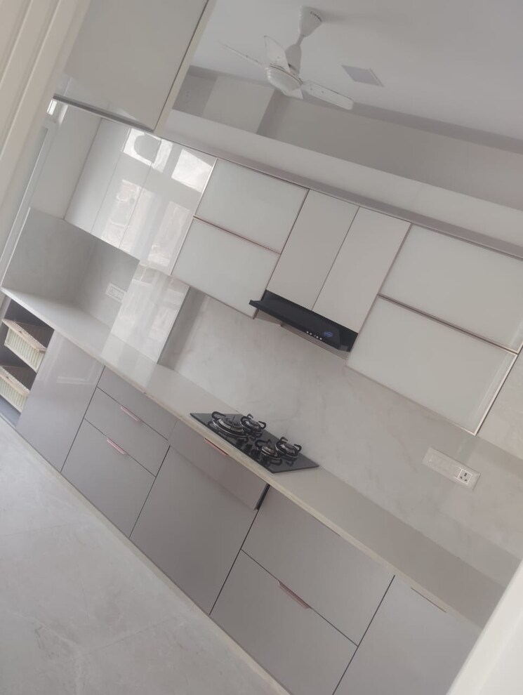 Kitchen, sector 57 3 Bedroom 1950 Sq.Ft. Builder Floor In Sector 57 Gurgaon 7873283