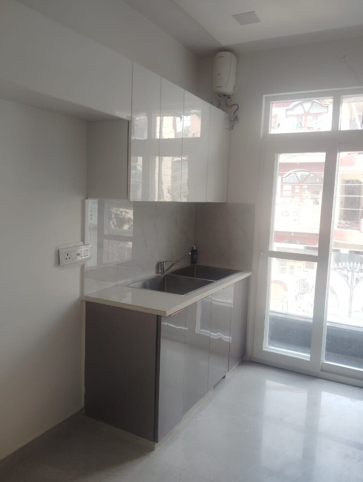 Kitchen, sector 57 3 Bedroom 1950 Sq.Ft. Builder Floor In Sector 57 Gurgaon 7873283