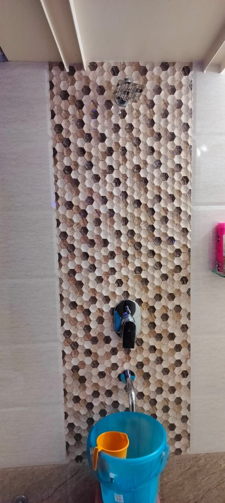 Bathroom, galaxy-north-avenue-ll 3 Bedroom 1000 Sq.Ft. Apartment In Gaur City 2 Greater Noida 7873797