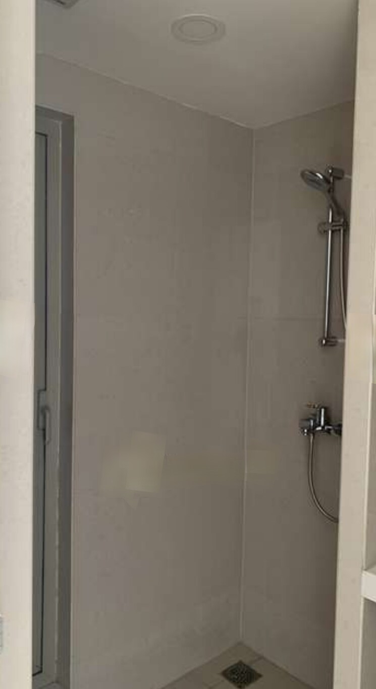 Bathroom, hiranandani-estate-rodas-enclave 3 Bedroom 1900 Sq.Ft. Apartment In Ghodbunder Road Thane 7874146