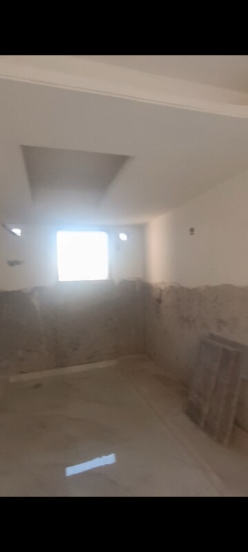Room in 4 BHK Builder Floor at Chattarpur – for Sale