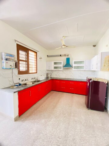 2 BHK Apartment For Rent in Sunny Enclave