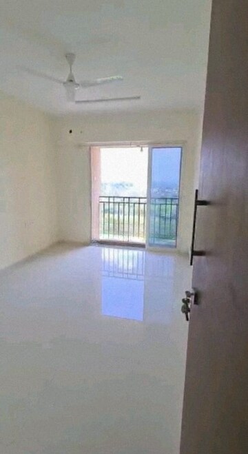 1 BHK Apartment For Rent in Vijay Orovia, Ghodbunder Road