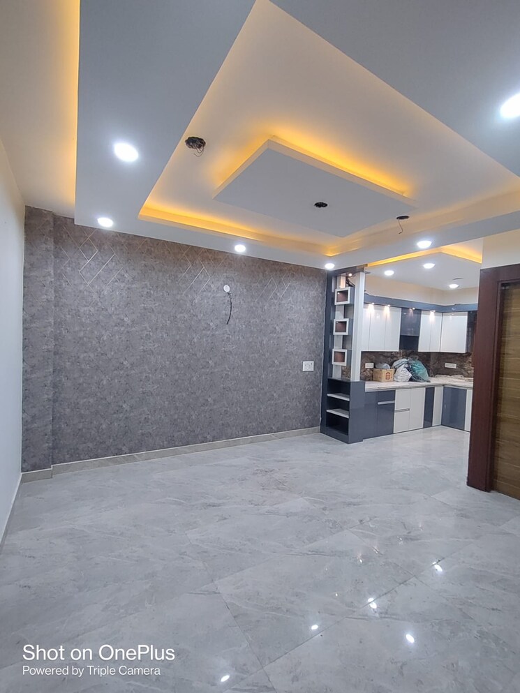 Room, dwarka mor 3 Bedroom 990 Sq.Ft. Builder Floor In Dwarka Mor Delhi 7874303