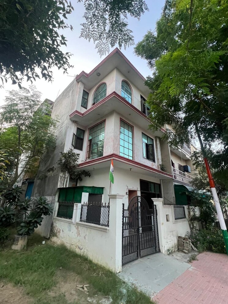 Exterior View, upsidc site b 6 Bedroom 60 Sq.Mt. Independent House In Upsidc Site B Greater Noida 7874363