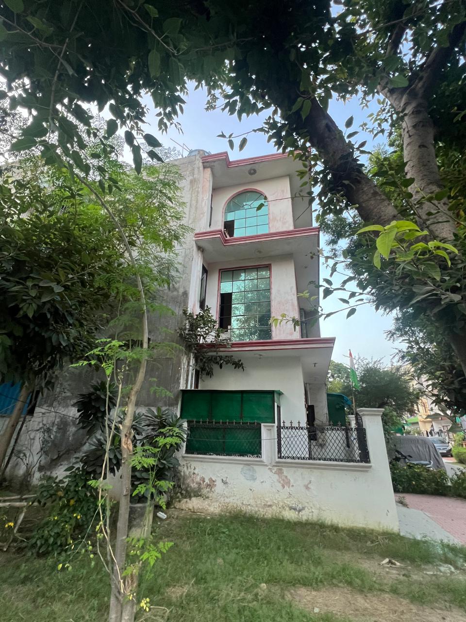 6 BHK Independent House For Sale in UPSIDC Site B