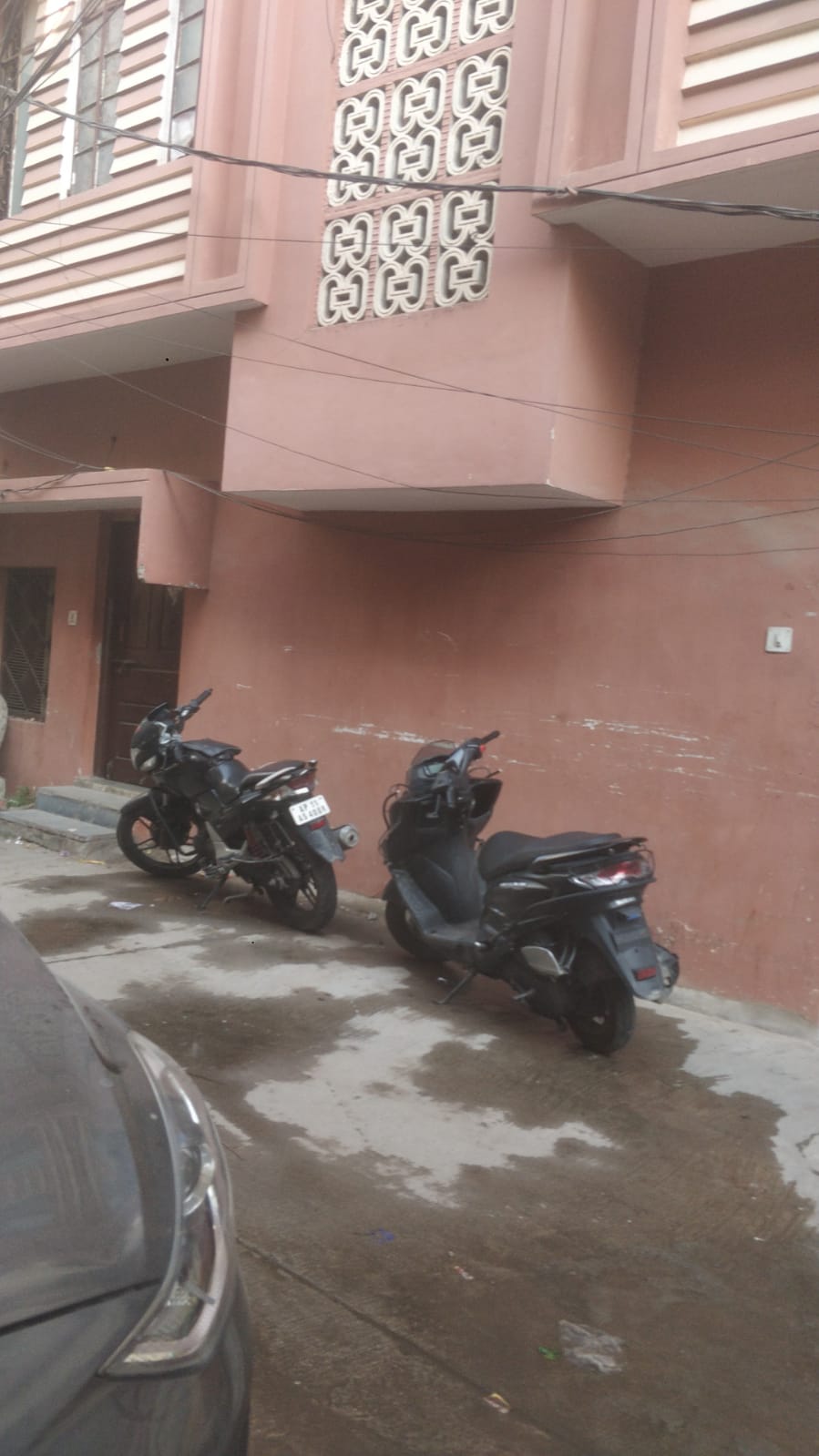 6+ BHK + Servant Room,Study Room,Extra Room Independent House For Sale in AH Residency Murad Nagar