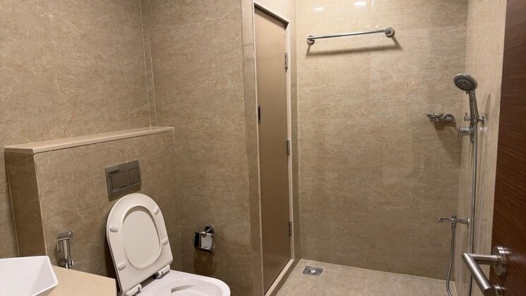 Bathroom, kohinoor-square-altissimo 4 Bedroom 2100 Sq.Ft. Apartment In Dadar West Mumbai 7874426