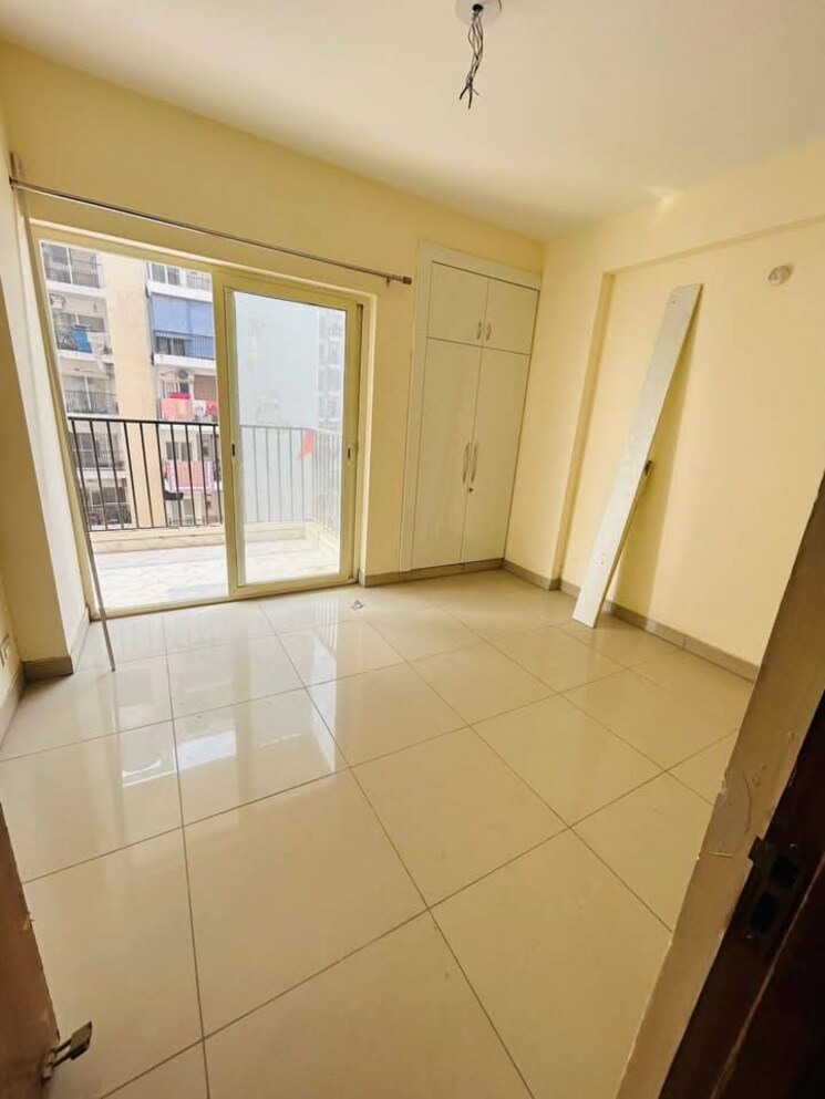 Bathroom, panchsheel-greens-ii 2 Bedroom 915 Sq.Ft. Apartment In Sector 16 Greater Noida Greater Noida 7874624