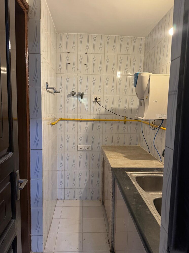 Bathroom, aba-ivy-county 3 Bedroom 2124 Sq.Ft. Apartment In Sector 75 Noida 7874629