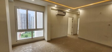 Room in 4 BHK Apartment at Orris Aster Court Premier, Sector 85 – for Sale