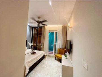 1 BHK Builder Floor For Rent in Saket