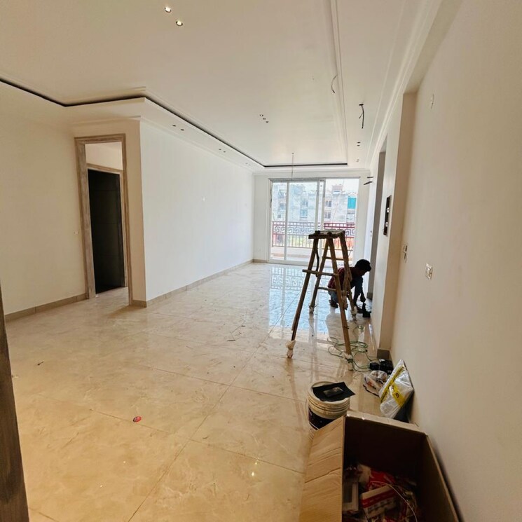 Room, nagla road 3 Bedroom 2025 Sq.Ft. Apartment In Nagla Road Zirakpur 7874713