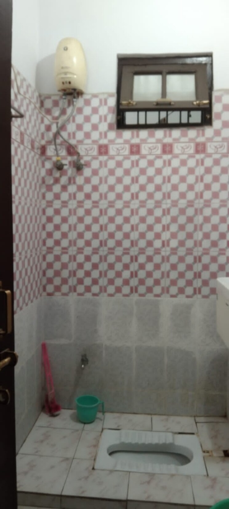 Bathroom, indira nagar 3 Bedroom 1500 Sq.Ft. Independent House In Indira Nagar Lucknow 7874716