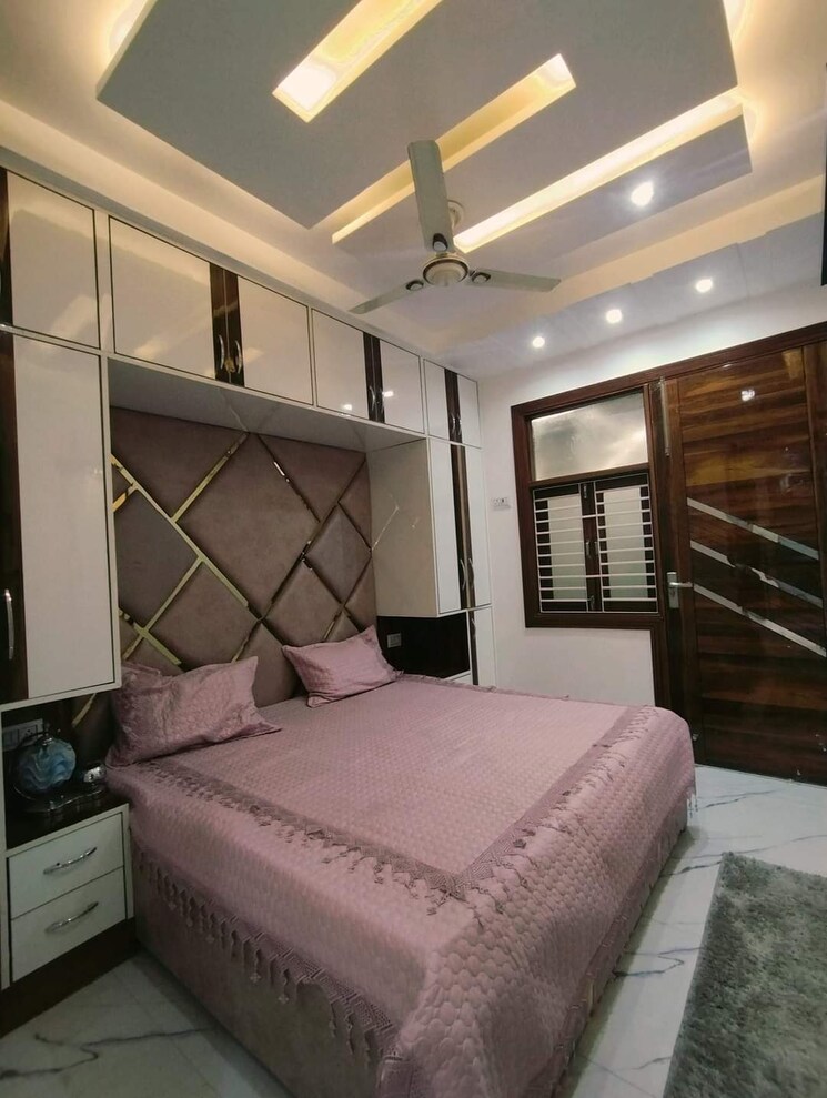 Bedroom, rama park 3 Bedroom 90 Sq.Yd. Builder Floor In Rama Park Delhi 7874765