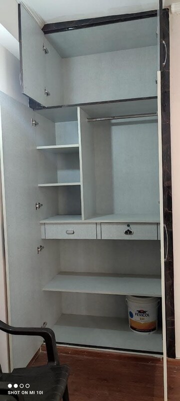Furnished Amenities in 3 BHK Apartment at Amrapali Golf Homes, Sector 4, Greater Noida – for Sale