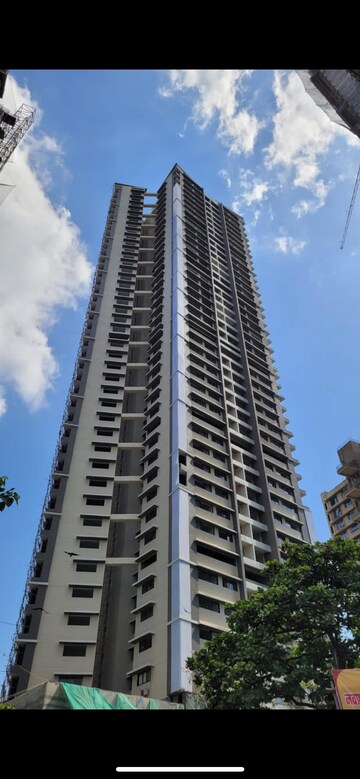 Master Bedroom in 2 BHK Apartment at Lotus Sky Garden, Malad West – for Sale