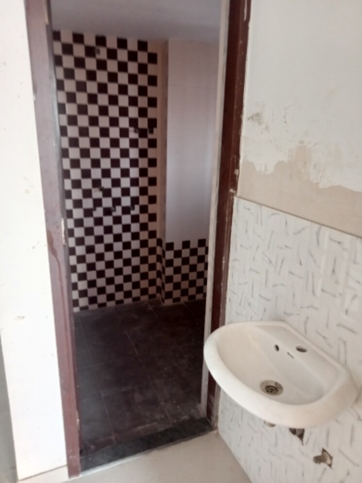 Bathroom, heena-presidency 2 Bedroom 650 Sq.Ft. Apartment In Mira Road Thane 7874839