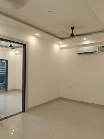 Room in 2 BHK Apartment at Beverly Park – for Sale