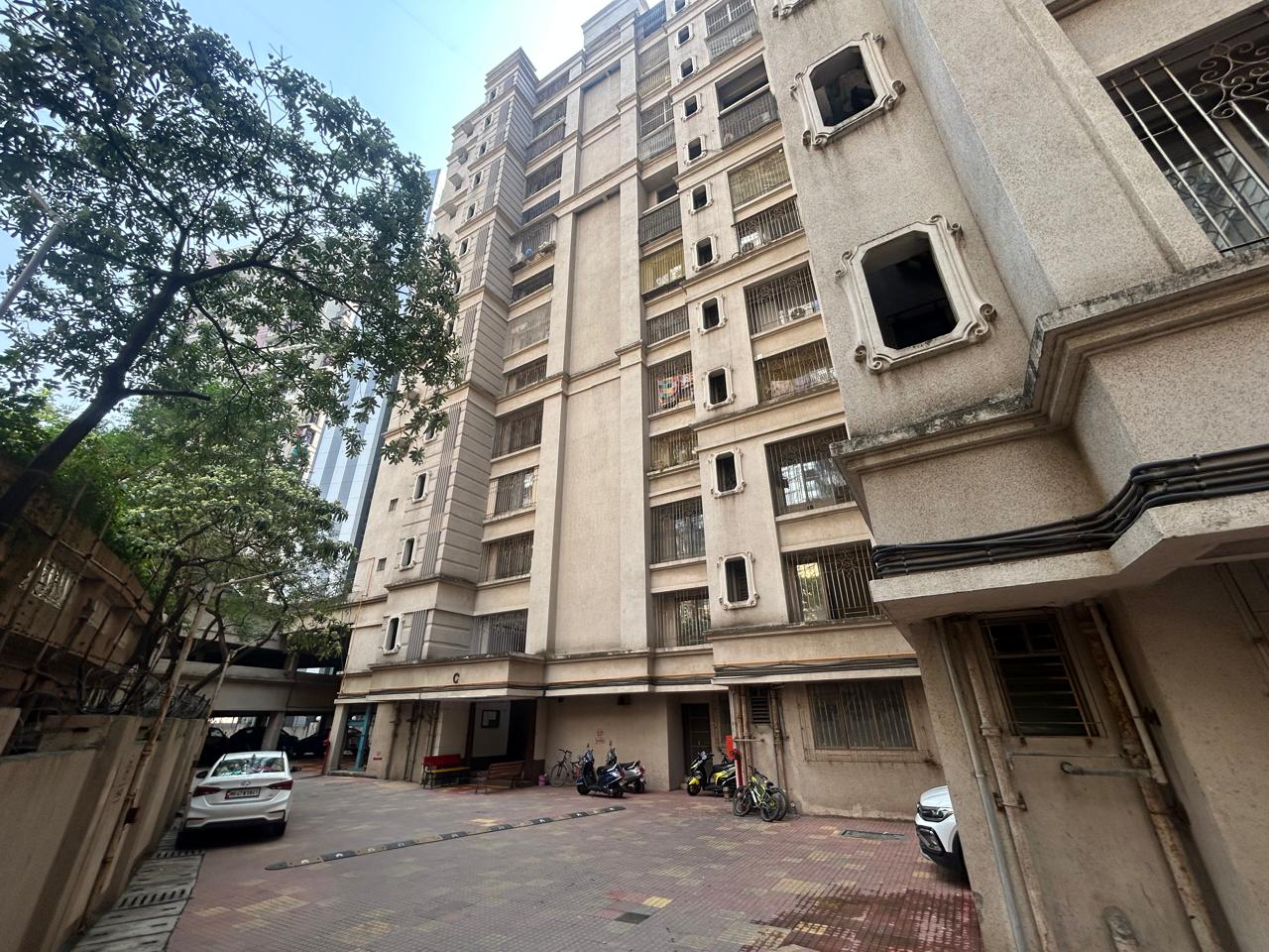 3 BHK Apartment For Sale in Shree Niketan