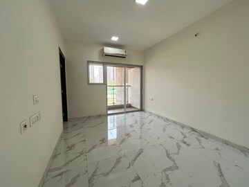 Room in 1 BHK Apartment at Dotom Isle, Malad West – for Sale
