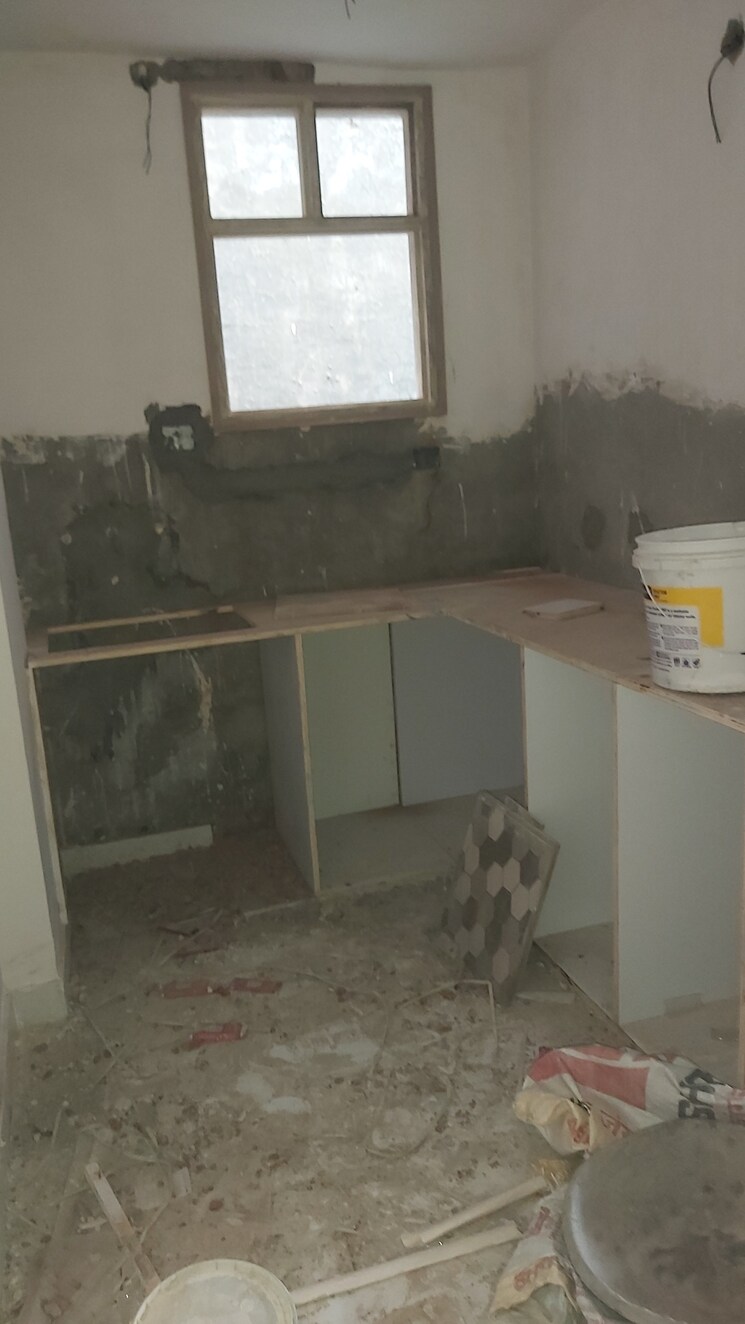 undefined, pandav nagar 3.5 Bedroom 900 Sq.Ft. Builder Floor In Pandav Nagar Delhi 7875127