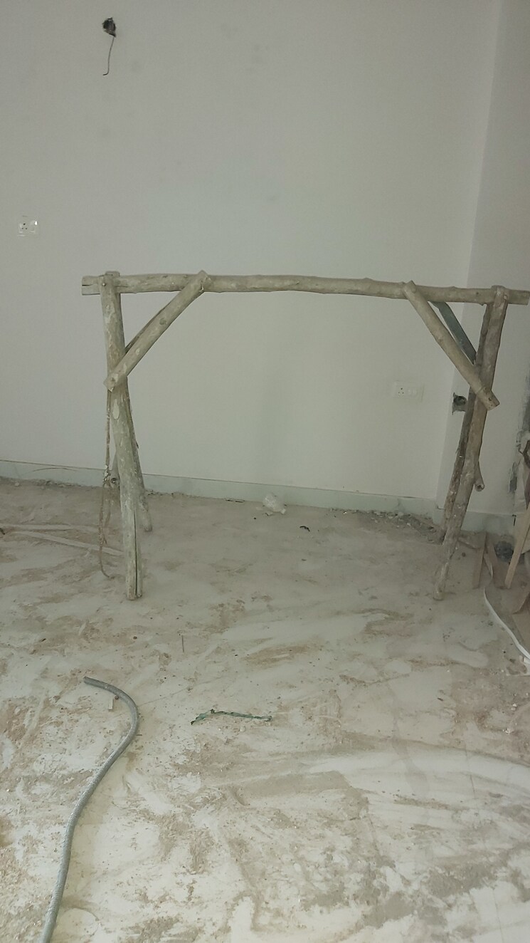 Balcony, pandav nagar 3.5 Bedroom 900 Sq.Ft. Builder Floor In Pandav Nagar Delhi 7875127