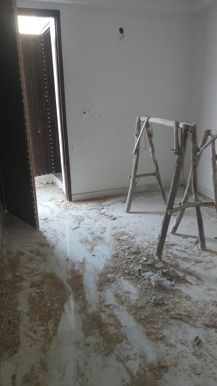 undefined, pandav nagar 3.5 Bedroom 900 Sq.Ft. Builder Floor In Pandav Nagar Delhi 7875127