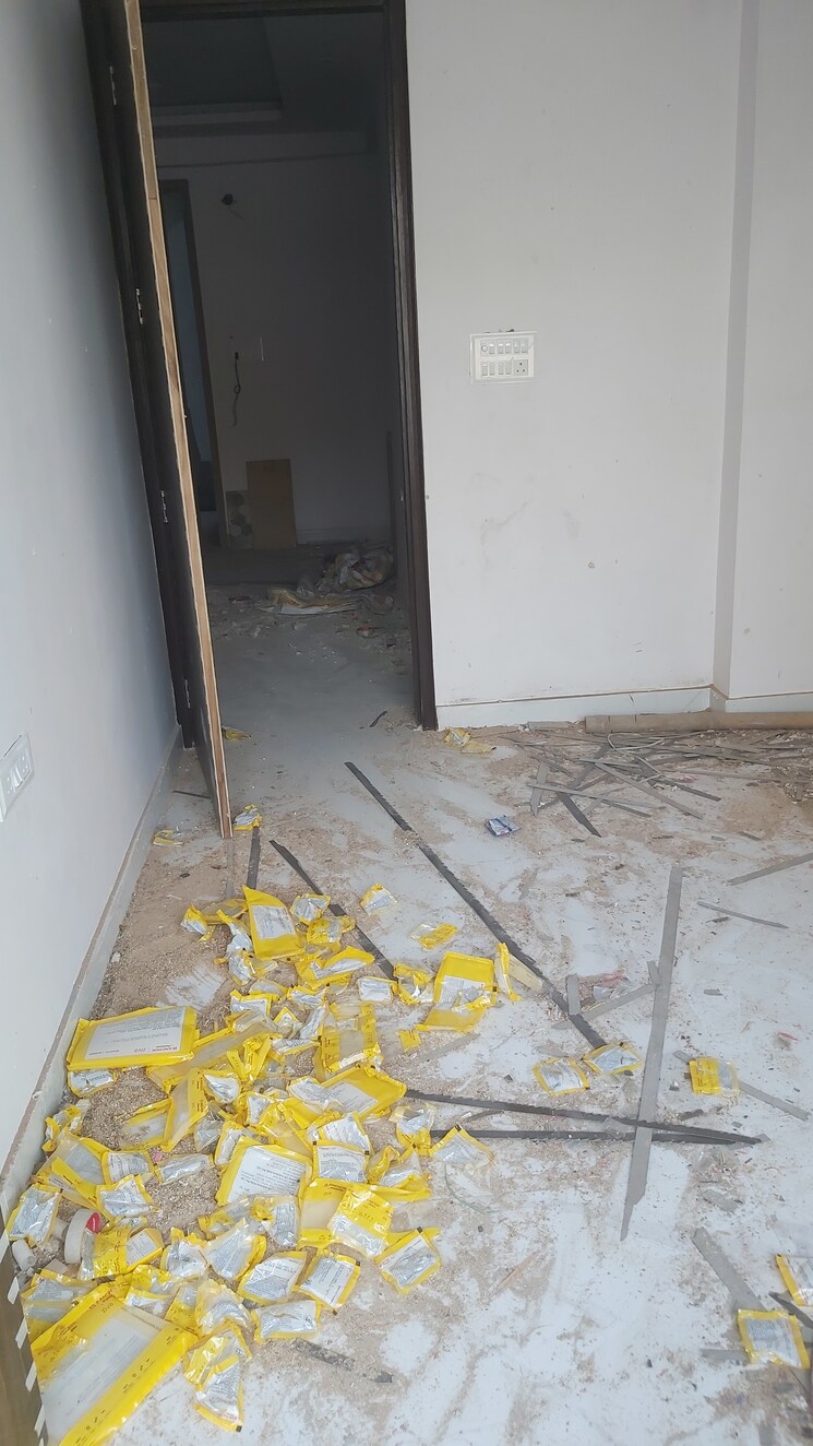 undefined, pandav nagar 3.5 Bedroom 900 Sq.Ft. Builder Floor In Pandav Nagar Delhi 7875127