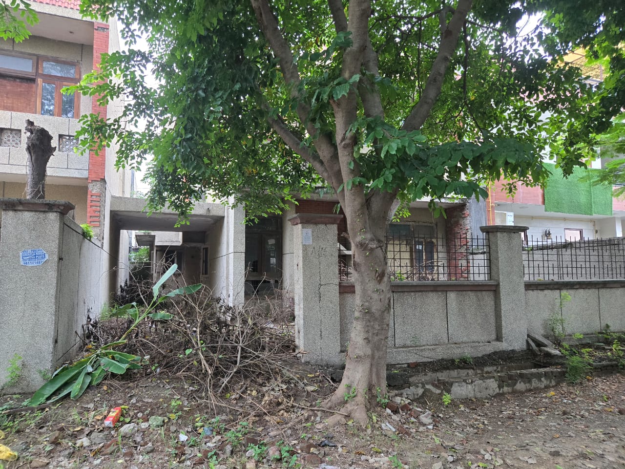 2 BHK + Extra Room Independent House For Sale in Gnida 