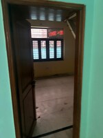 1 BHK + Extra Room 40 Sq.Mt. Builder Floor in Gnida