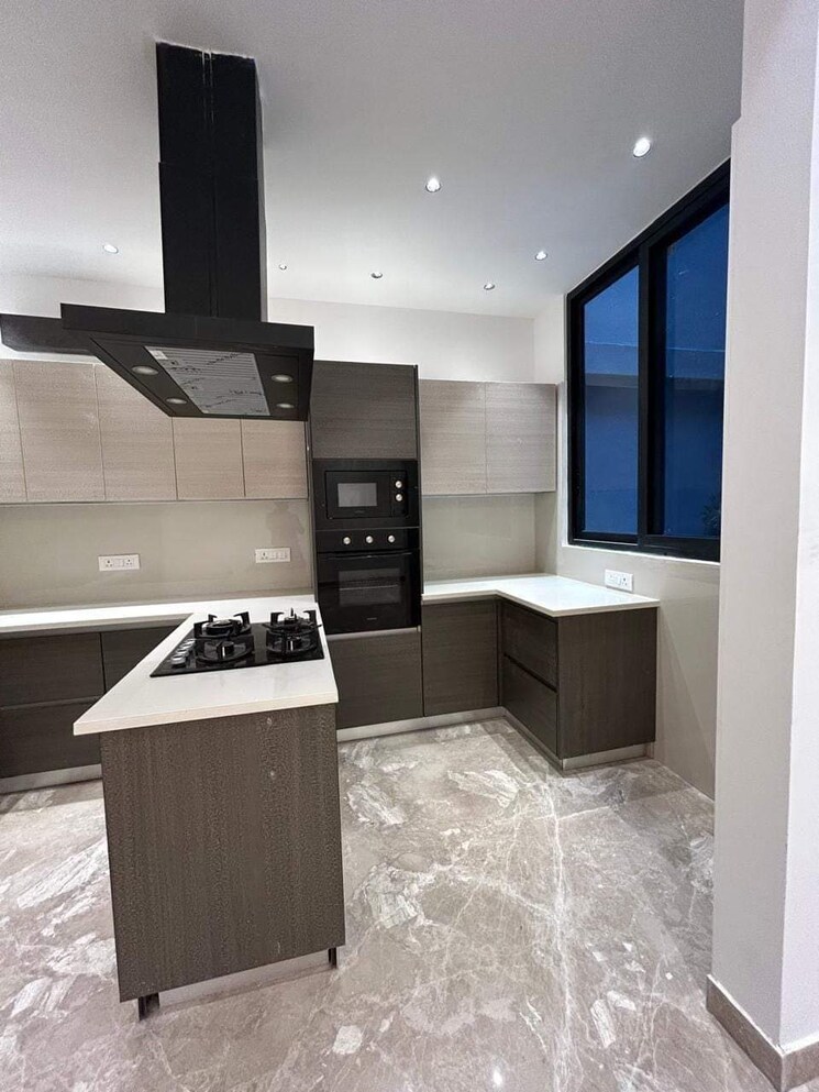 Kitchen, emaar-emerald-floors-premier 3 Bedroom 1650 Sq.Ft. Apartment In Sector 65 Gurgaon 7875162