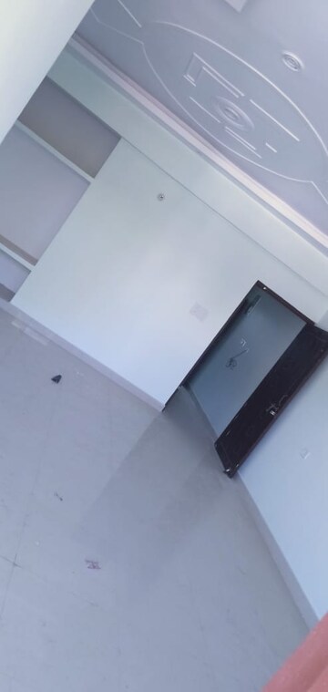 Furnished Amenities in 2 BHK Apartment at Sushant Golf City – for Rent