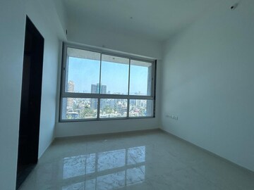 Room in 3 BHK Apartment at Shreeji Atlantis, Malad West – for Sale