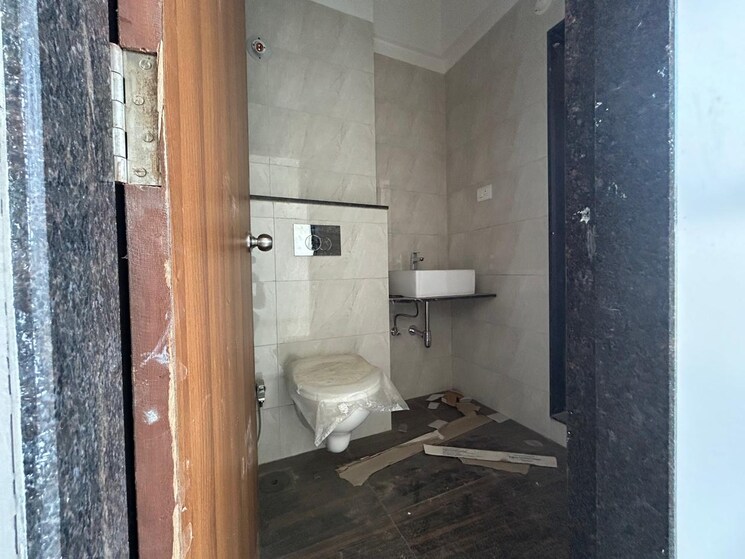 Bathroom, shreeji-atlantis 3 Bedroom 980 Sq.Ft. Apartment In Malad West Mumbai 7875257