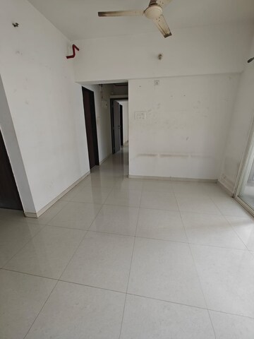 Room in 2 BHK Apartment at Puranik Abitante, Bavdhan – for Rent