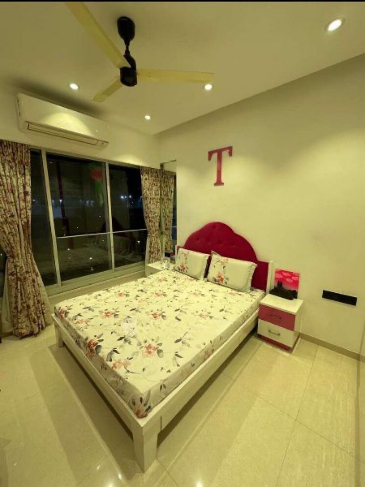 Bedroom, courtyard-by-narang-realty-and-the-wadhwa-group 2 Bedroom 719 Sq.Ft. Apartment In Unnathi Gardens Thane 7875362