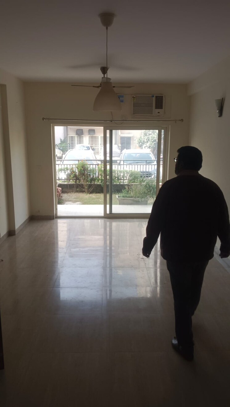 Room, puri-aman-vilas 3 Bedroom 1310 Sq.Ft. Apartment In Sector 89 Faridabad 7875441