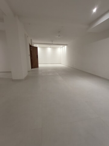 Room in 4 BHK Penthouse at Central Park I, Sector 42 – for Sale