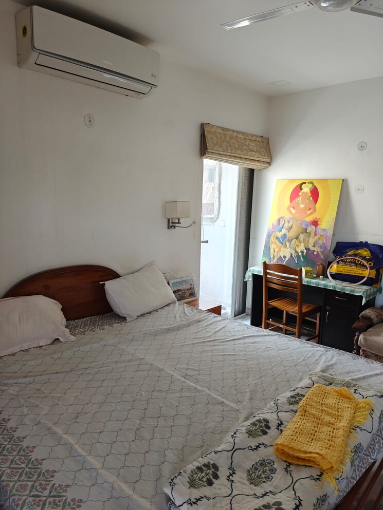 Bedroom, central-park-i 3 Bedroom 1872 Sq.Ft. Apartment In Sector 42 Gurgaon 7875554