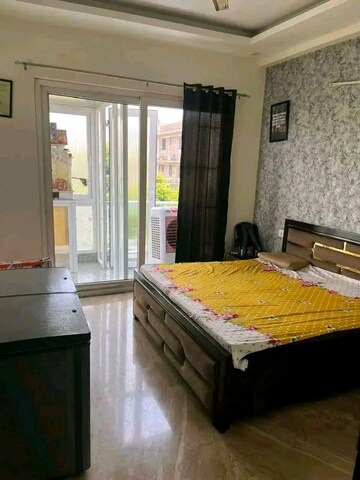 Bedroom in 3 BHK Apartment at Central Park I, Sector 42 – for Sale