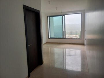 Room in 2 BHK Apartment at Dynamix Avanya, Dahisar East – for Rent