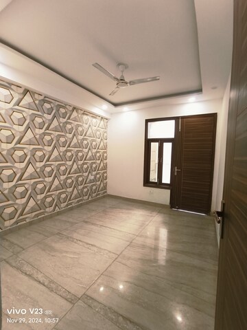 Room in 3 BHK Builder Floor at Chattarpur – for Sale