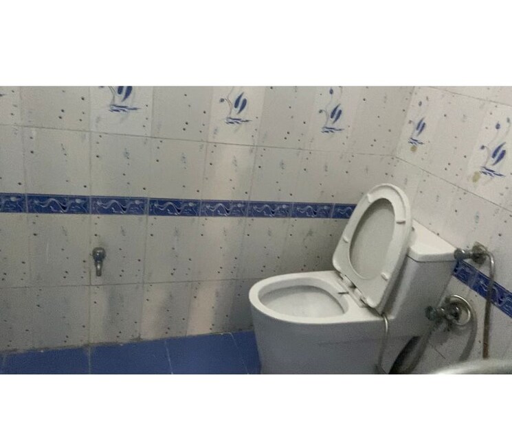 Bathroom, jankipuram extension 4 Bedroom 2400 Sq.Ft. Independent House In Jankipuram Extension Lucknow 7875724