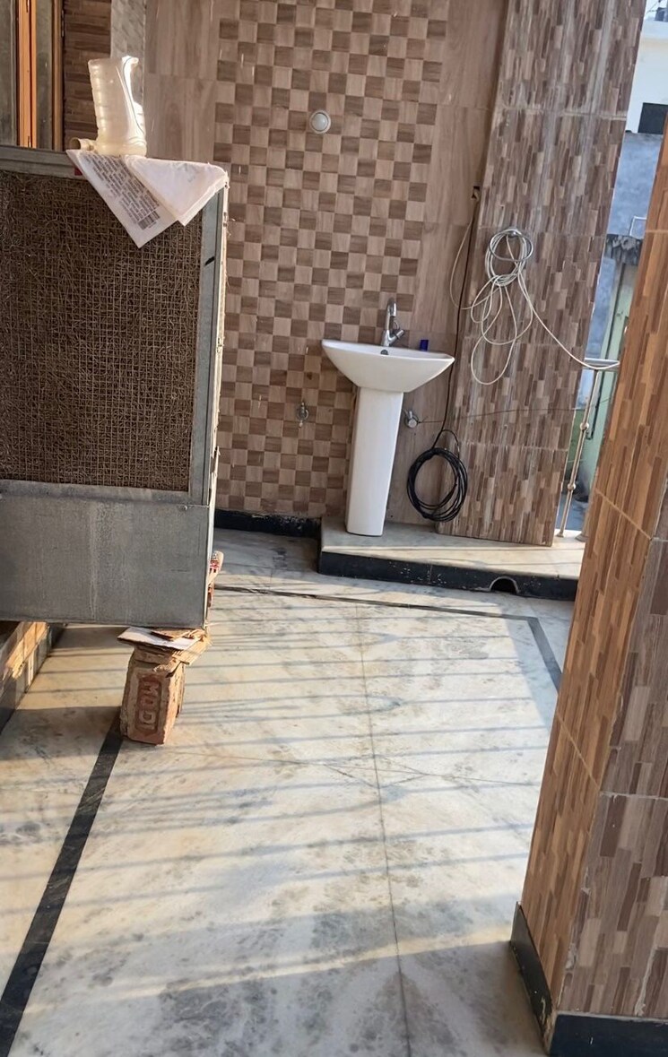 Master Bedroom, jankipuram extension 4 Bedroom 2400 Sq.Ft. Independent House In Jankipuram Extension Lucknow 7875724