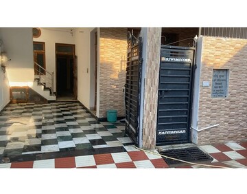 Bedroom in 4 BHK Independent House at Jankipuram Extension – for Sale