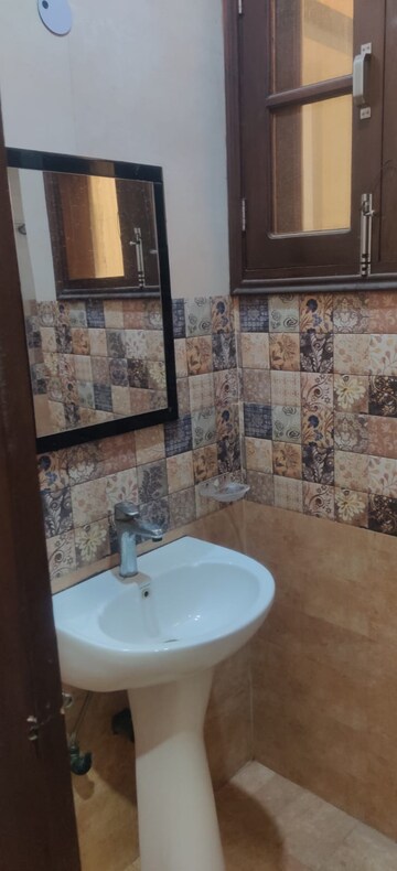 Bathroom in 3 BHK Independent House at RWA Apartments Sector 30, Sector 30 – for Rent